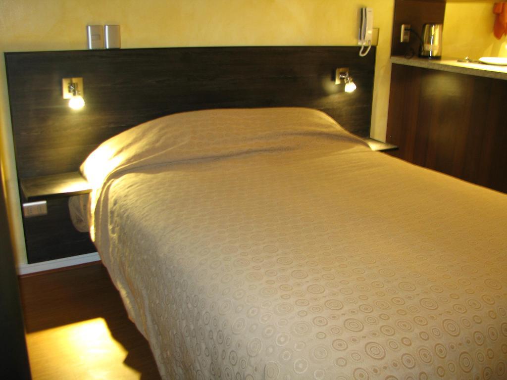 Amg Apartments Santiago Room photo